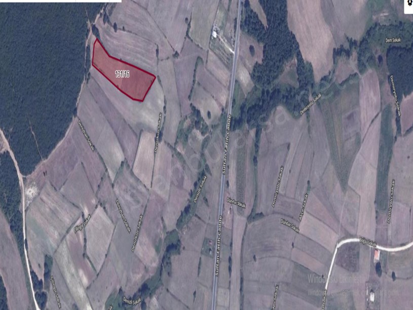 Çatalca Çiftlikköyde Satılık Arsa , 300 m2 Hisseli Evlerin Yakını