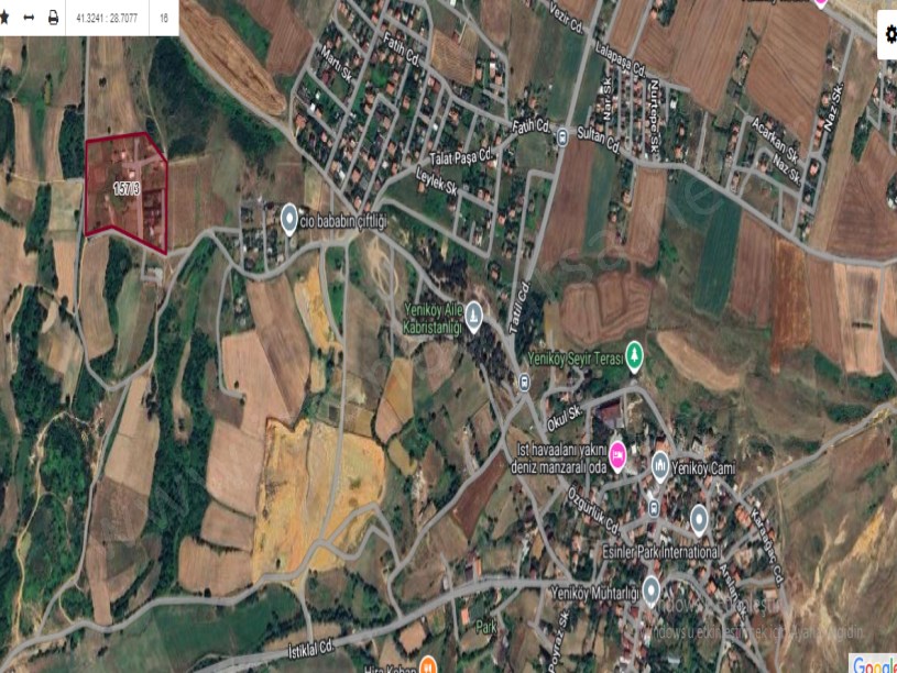 Arnavutköy Yeniköyde Satılık Arsa , 1,329 M2 Evlerin Yakını Yolu Var Hisseli