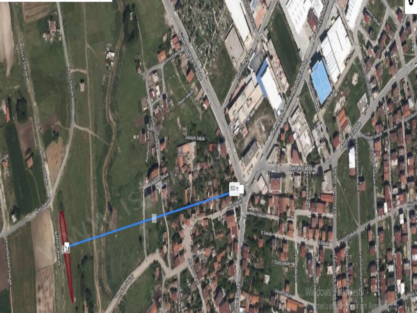 Arnavutköy Haraççıda Satılık Arsa , 106 M2 Yolu Var Merkezde Hisseli