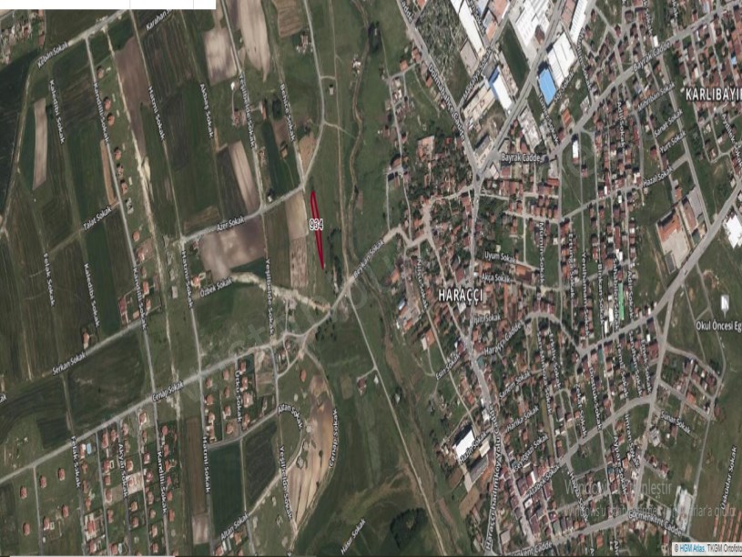 Arnavutköy Haraççıda Satılık Arsa , 106 M2 Yolu Var Merkezde Hisseli