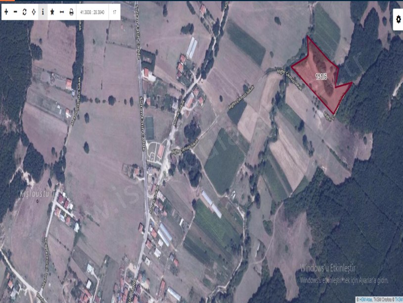 Çatalca Belgratta Satılık Arsa ,  2,213 m2 Yolu Var Evlerin Yakını Hisseli