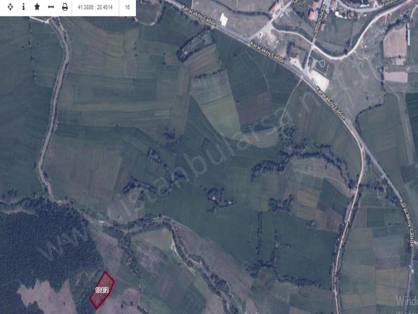 Çatalca Çiftlikköyde Satılık Arsa , 980 M2 Hisseli Yolu Var 