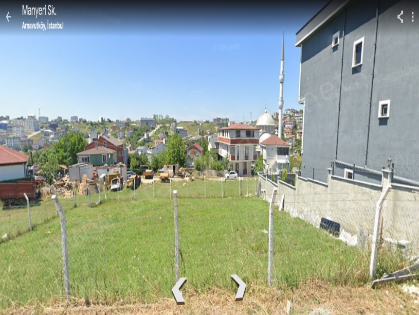 Arnavutköy Taşolukta Satılık Arsa , 650 M2 Müstakil Villalık 2 Kat İmarlı Merkezde