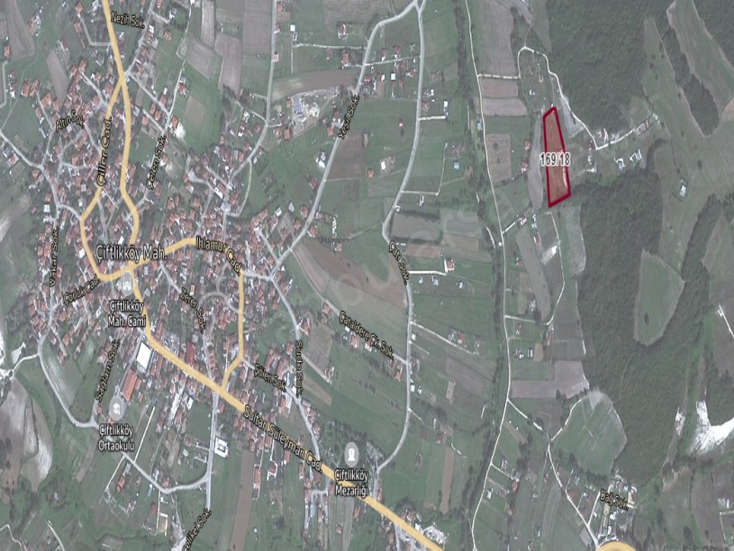 Çatalca Çiftlikköyde Satılık Arsa , 267 M2 Yolu Var Evlerin Yakını