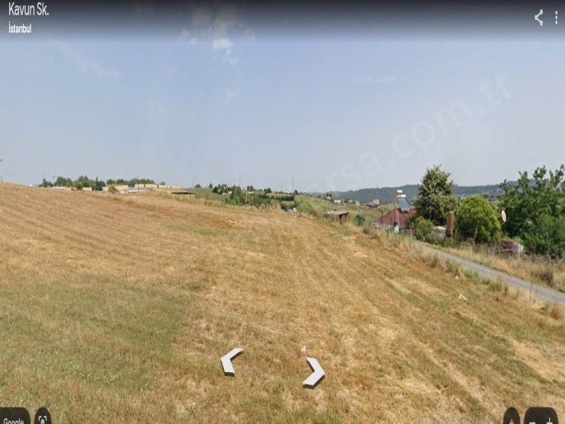 Arnavutköy Çilingirde Satılık Arsa , 268 M2 Çaplı Yolu Var Evlerin Yakını