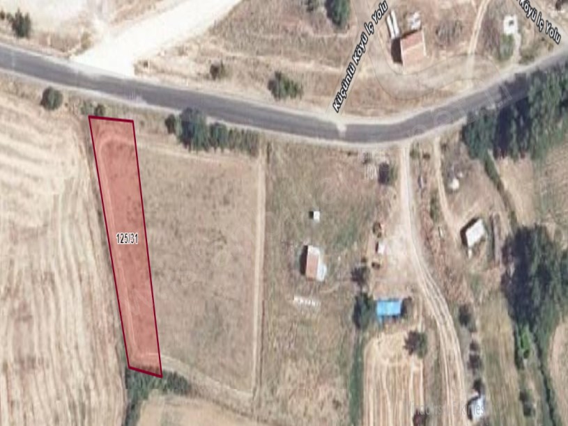 Edirne Lalapaşa Küçünlü Köyü  Satılık Arsa , 1,000 m2 İmarlı Arsa Asfalt Cephe Köy İçi