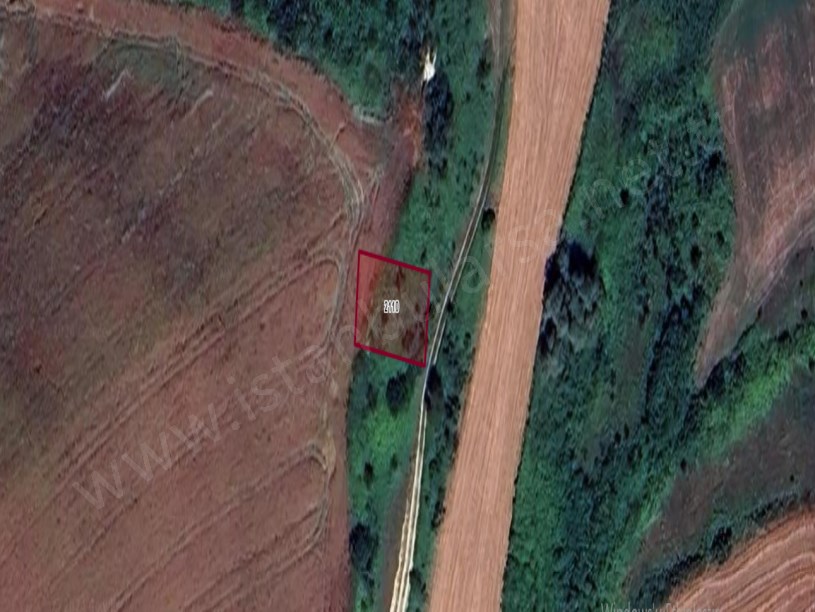 Arnavutköy Sazlıbosna Satılık Arsa , 382 M2 Müstakil Yolu Var
