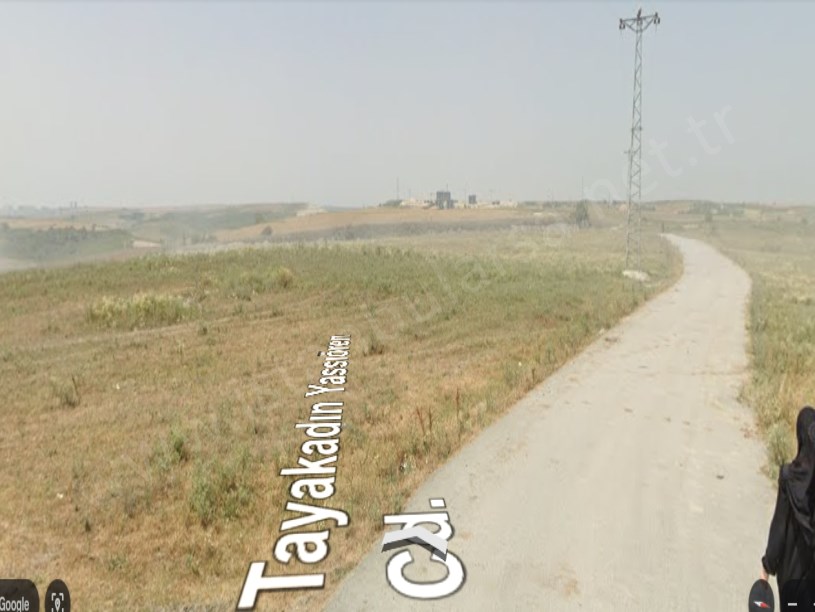 Arnavutköy Baklalıda Satılık Arsa , 202 M2 Hisseli Caddeye Yakın