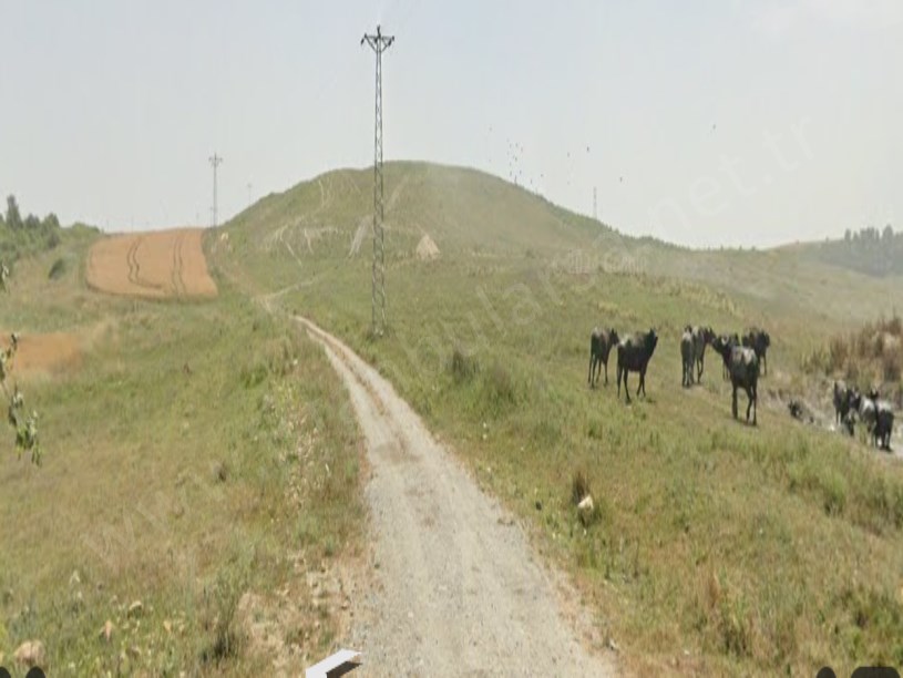 Arnavutköy Baklalıda Satılık Arsa , 202 M2 Hisseli Caddeye Yakın
