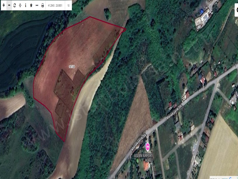 Arnavutköy Baklalıda Satılık Arsa , 207 M2 Hisseli Evlerin Yakını