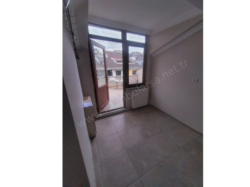 Arnavutköy Merkez Mah Satılık Dubleks , 8 Yıllık Masrafsız İki Ayrı Daire Olarak Kullanılır