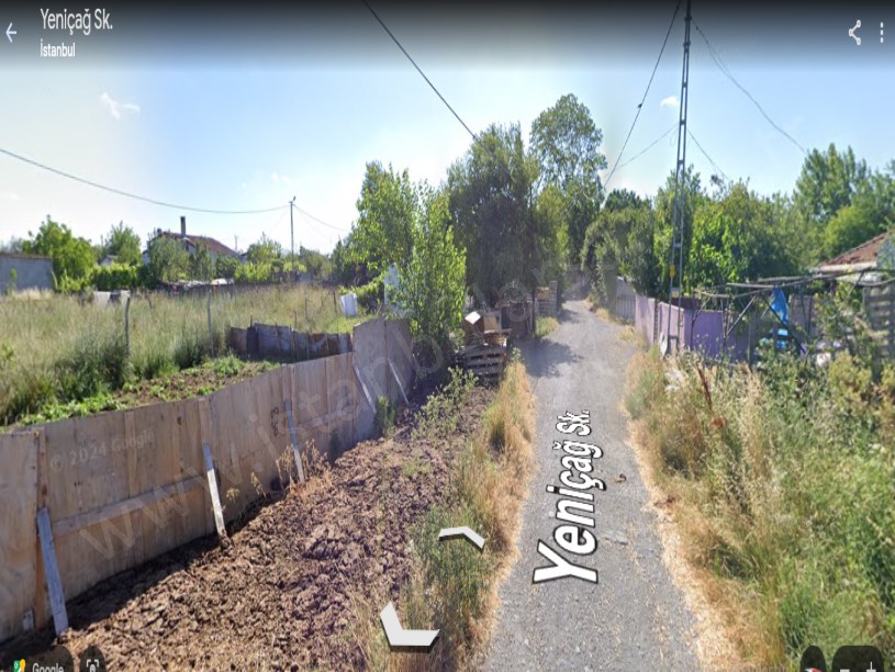 Arnavutköy Çilingir Mah, Satılık Müstakil Ev , 80 m2 Su Elektrik Bağlı Yolu Var
