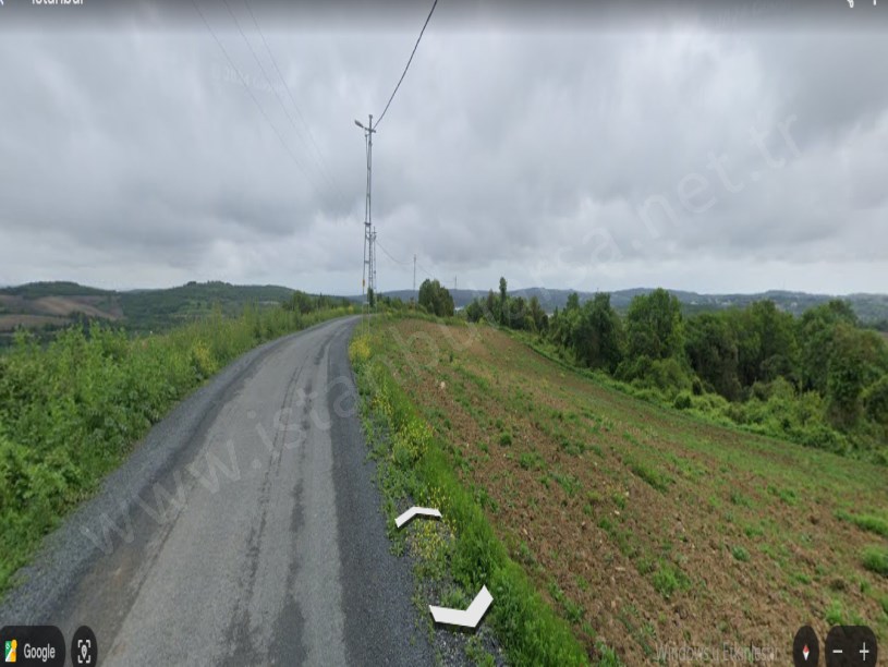 Arnavutköy Boyalıkta Satılık Arsa , 4,400 M2 Hisseli Yolu Var Evlerin Yakını 