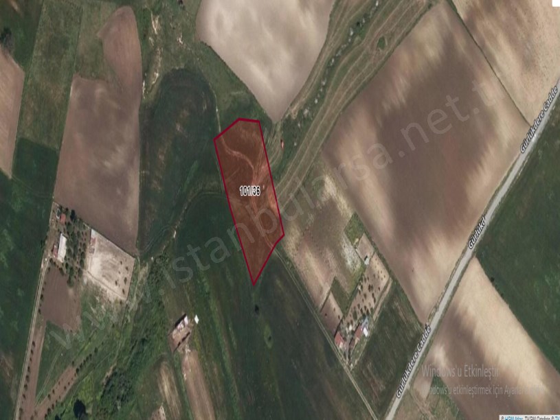 Arnavutköy Çilingirde Satılık Arsa , 118 M2 Evlerin Yakını Yolu Var Hisseli