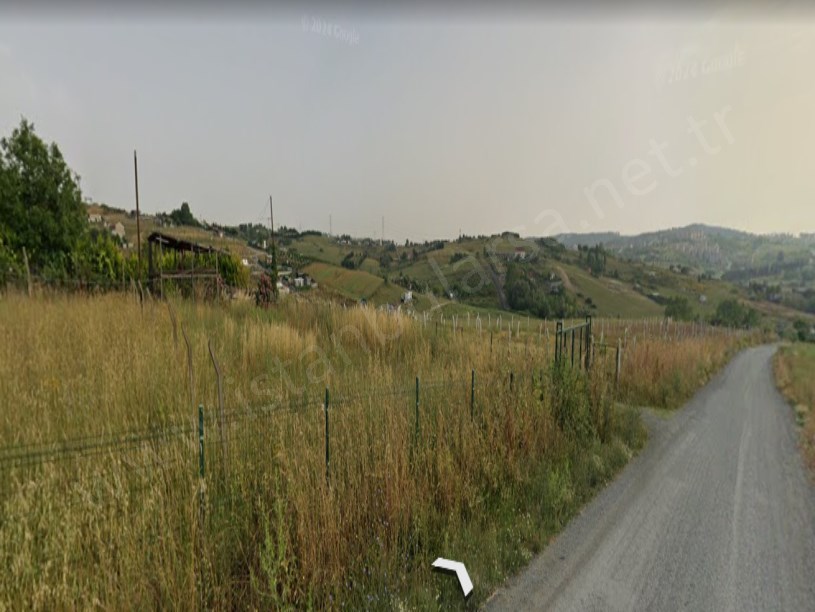 Arnavutköy Çilingirde Satılık Arsa , 118 M2 Evlerin Yakını Yolu Var Hisseli