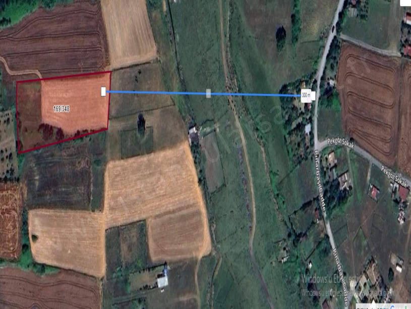 Arnavutköy Tayakadın Satılık Arsa ,780 m2  Yolu Var Evlerin Yakını Hisseli