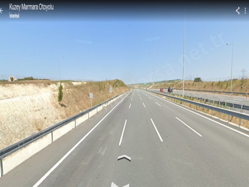 Çatalca Nakkaşta  Satılık Arsa ,  434 M2 Hisseli Yolu Var