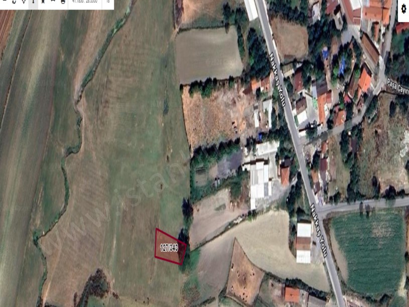 Çatalca Nakkaşta  Satılık Arsa ,  253 M2 Evlerin Yakını Hisseli 