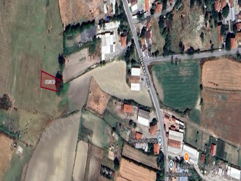 Çatalca Nakkaşta  Satılık Arsa ,  253 M2 Evlerin Yakını Hisseli 
