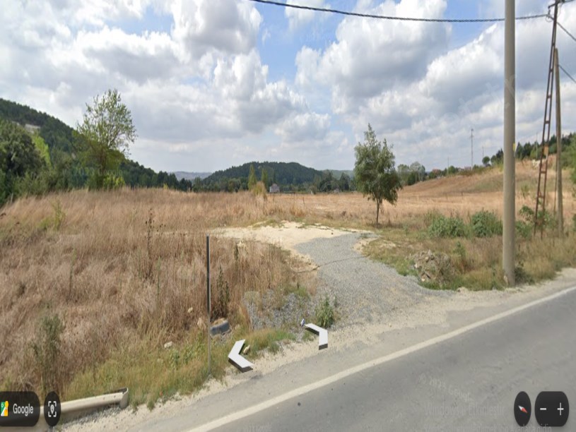 Çatalca İhsaniye Mah Satılık Arsa , 705 m2 Hisseli Yolu Var Evlerin Yakını