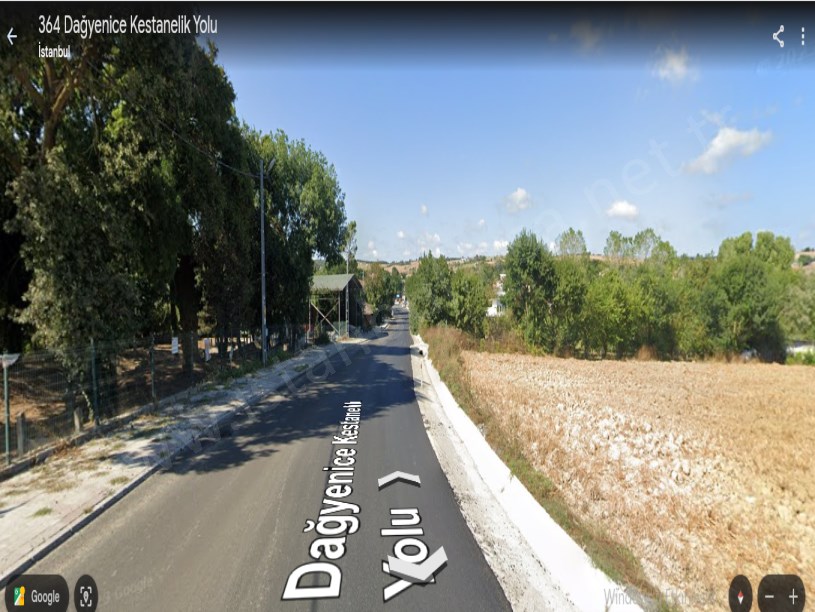 Çatalca Dağyenicede Satılık  Arsa ,  3,650 M2 Yolu Var Evlerin Yakını Hisseli 