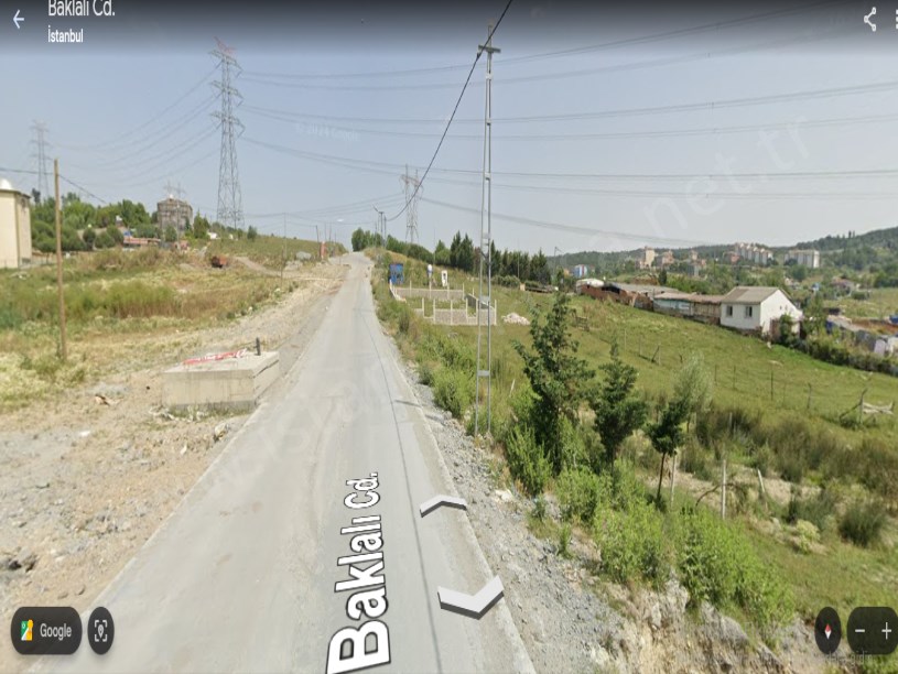 Arnavutköy Çilingirde Satılık Arsa , 185 m2 Evleri Yakını Yolu Var  Hisseli 