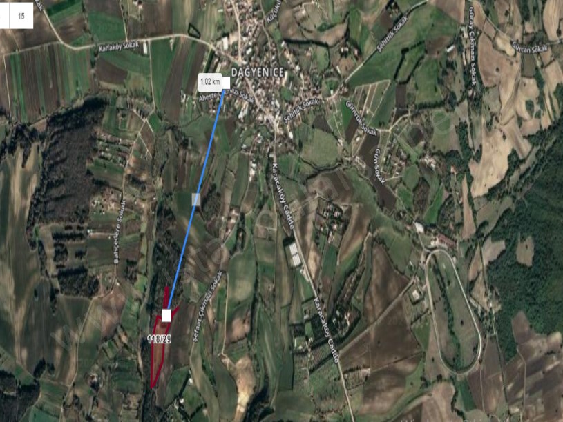 Çatalca Dağyenicede Satılık  Arsa , 587 M2 Hisseli Yolu Var Evlerin Yakını 