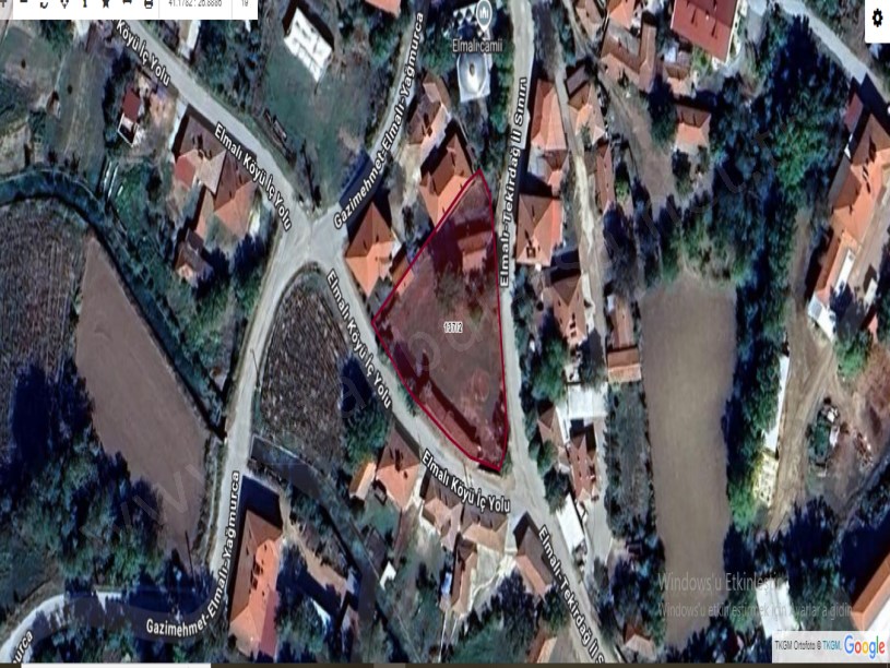 Edirne Uzunköprü Elmalı Köyünde Satılık Arsa ,1,412 m2 Merkezde Evlerin Yakını Yolu var