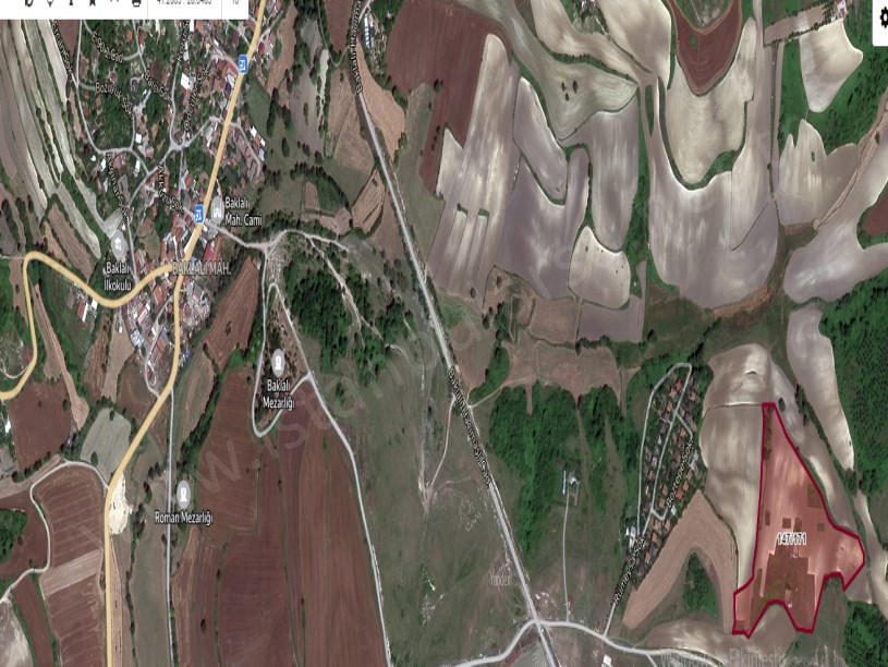 Arnavutköy Baklalıda Satılık Arsa , 201 M2 Hisseli Evlerin Yakını 