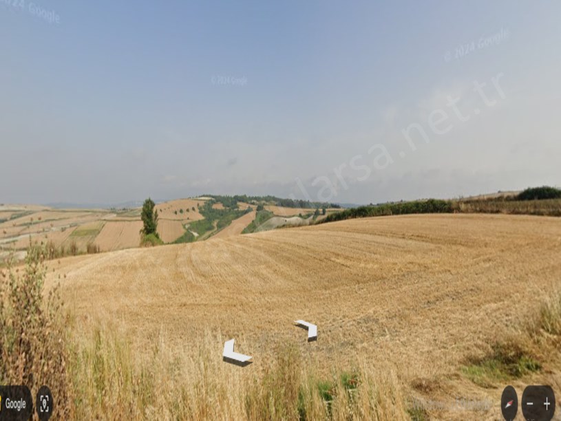 Çatalca Nakkaşta  Satılık Arsa , 410  m2 Hisseli Yolu var