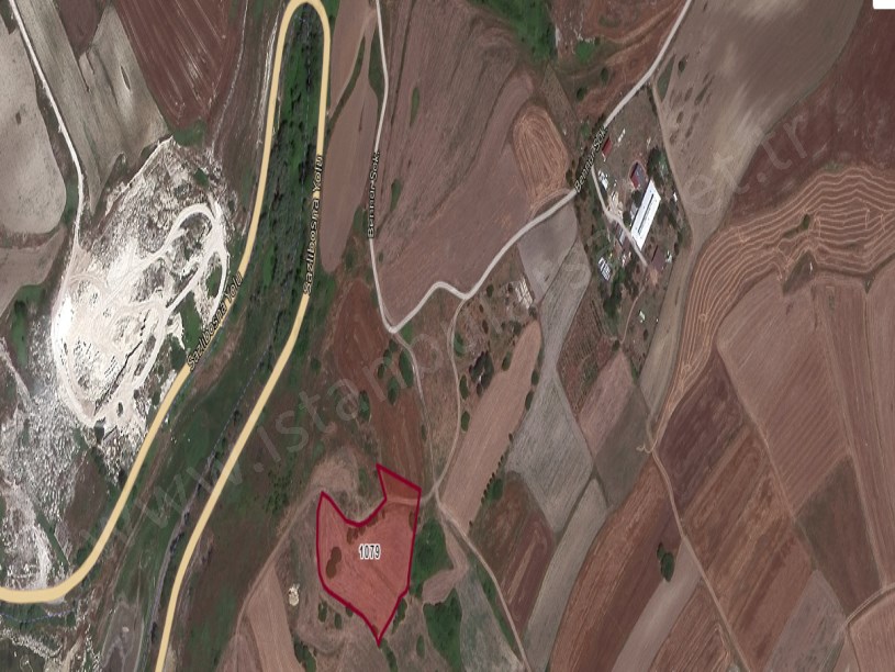 Arnavutköy Sazlıbosna Satılık Arsa , 257 M2 Hisseli Evlerin Yakını