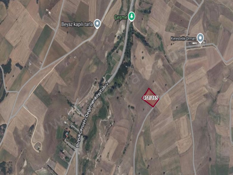 Silivri Değirmenköyde Satılık Arsa , 423 m2 Yolu Var Evlerin Yakını Hisseli