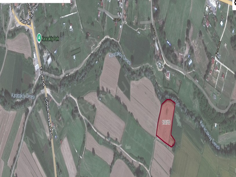 Çatalca Karacaköyde Satılık Arsa , 444 M2 Evlerin Yakını Yolu Var