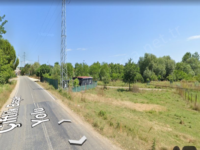 Çatalca Karacaköyde Satılık Arsa , 444 M2 Evlerin Yakını Yolu Var