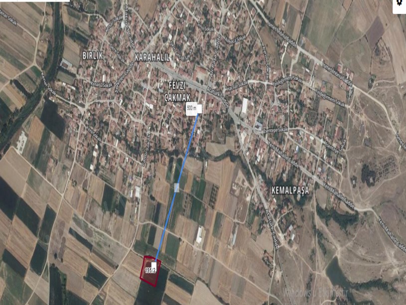Kırklareli Babaeski Karahalil Köyünde Satılık Arsa , 953 m2 Yolu var Evlerin Yakını