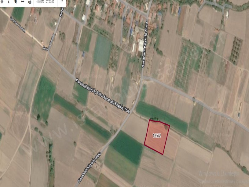 Kırklareli Babaeski Karahalil Köyünde Satılık Arsa , 953 m2 Yolu var Evlerin Yakını