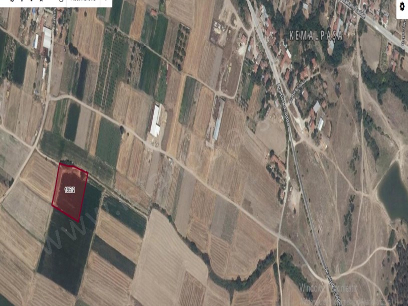 Kırklareli Babaeski Karahalil Köyünde Satılık Arsa , 953 m2 Yolu var Evlerin Yakını