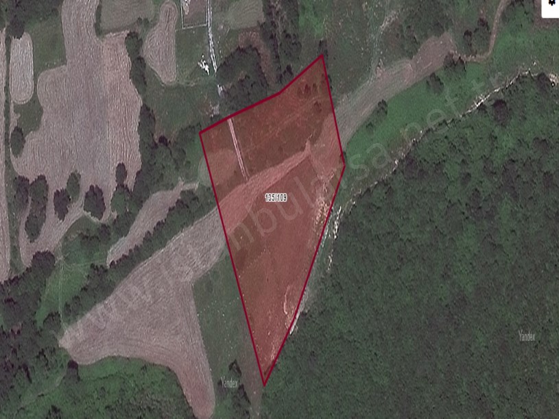 Arnavutköy Balabanda Satılık Arsa , 160 M2 Yolu Var Evlerin Yakını Merkezde 