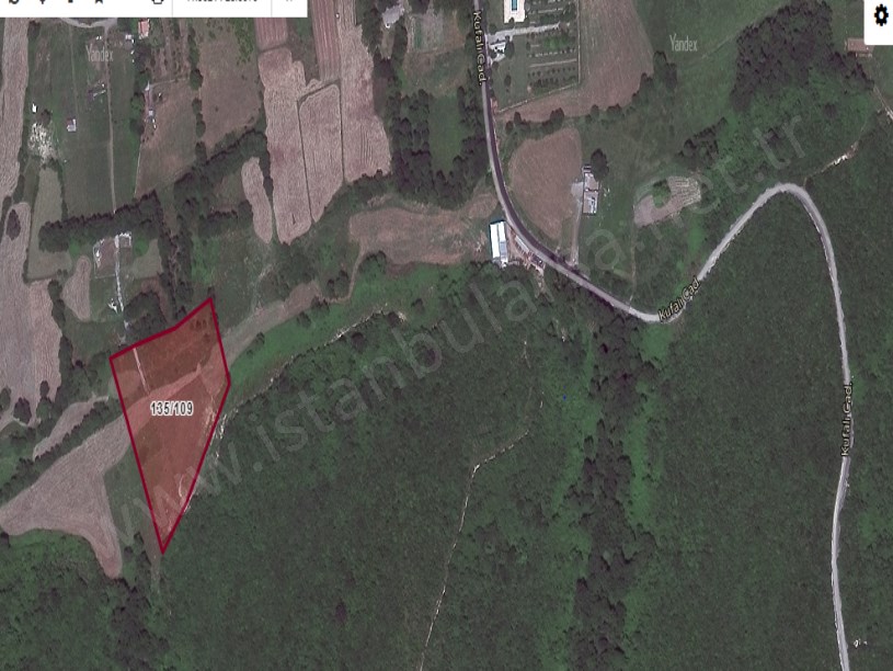 Arnavutköy Balabanda Satılık Arsa , 160 M2 Yolu Var Evlerin Yakını Merkezde 