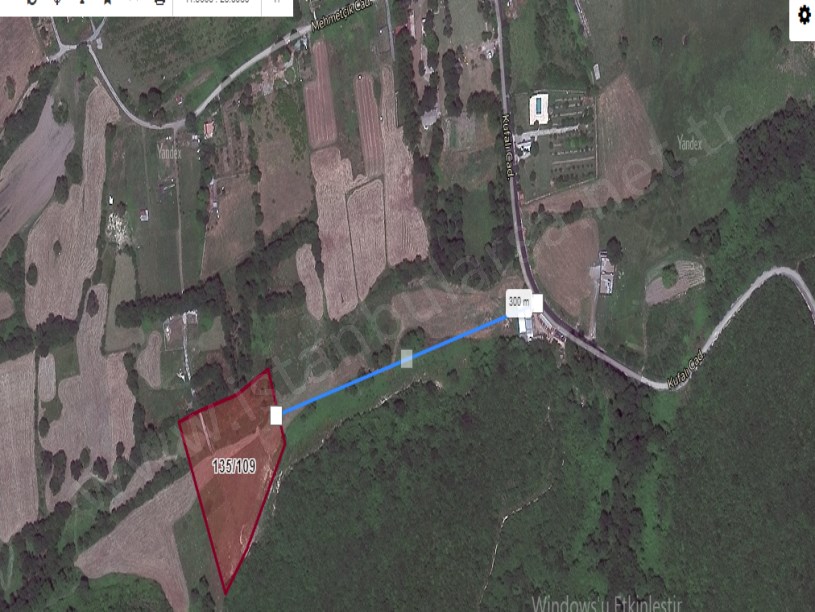 Arnavutköy Balabanda Satılık Arsa , 160 M2 Yolu Var Evlerin Yakını Merkezde 