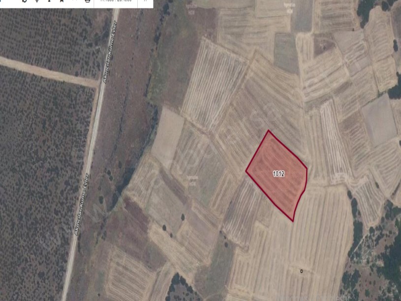Edirne Meriç Akıncılar Köyünde Satılık Arsa , 2,700 m2 Hisseli 