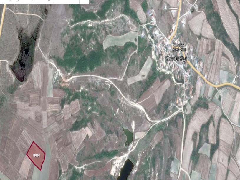 Edirne Meriç Akıncılar Köyünde Satılık Arsa , 2,700 m2 Hisseli 