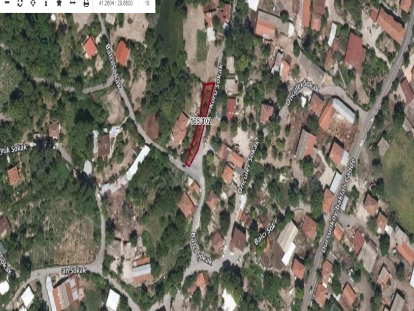 Arnavutköy Baklalıda Satılık Arsa , 414 m2 Müstakil Yola Cephe Evlerin Yakını