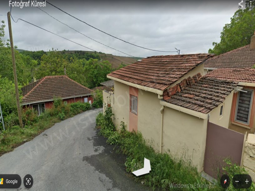 Arnavutköy Baklalıda Satılık Arsa , 414 m2 Müstakil Yola Cephe Evlerin Yakını
