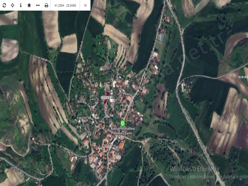 Arnavutköy Baklalıda Satılık Arsa , 414 m2 Müstakil Yola Cephe Evlerin Yakını