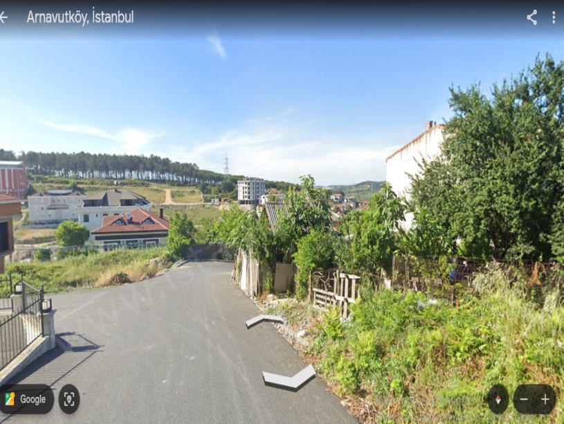 Arnavutköy Taşolukta Satılık Arsa , 168 m2 Merkezde Hİsseli 