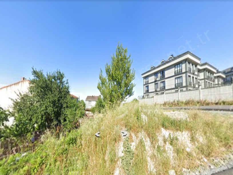 Arnavutköy Taşolukta Satılık Arsa , 168 m2 Merkezde Hİsseli 