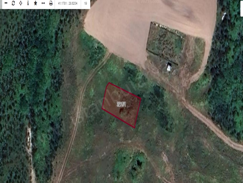 Arnavutköy Hadımköyde Satılık Arsa , 534 m2 Yolu Var Müstakil