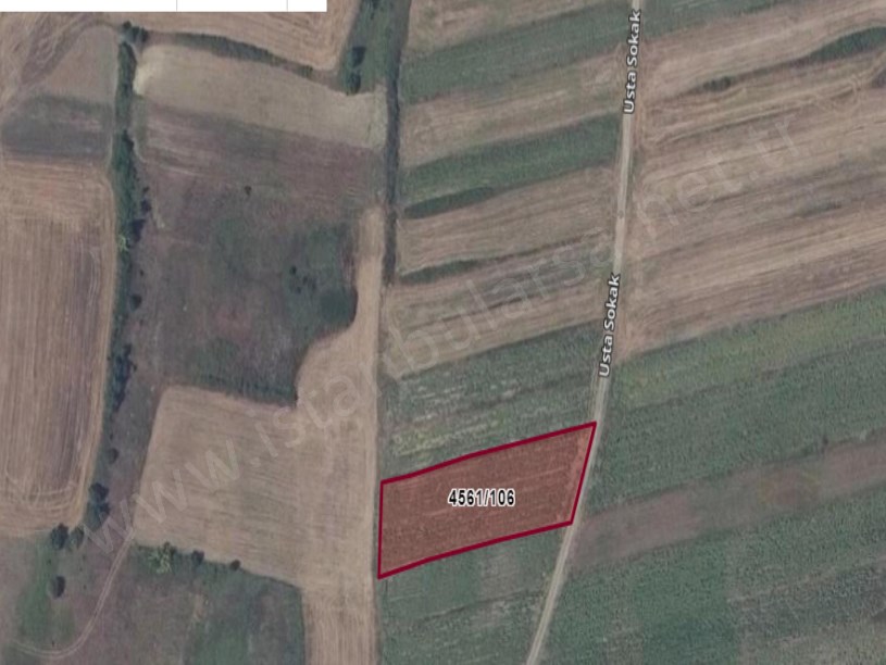 Silivri Büyükkılıçta Satılık Tarla , 2,521 m2 Müstakil Yola Cephe 