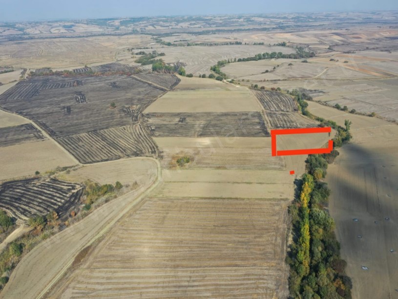 Edirne Havsa Azatlı Köyünde Satılık Arsa , 561 m2 Hisseli